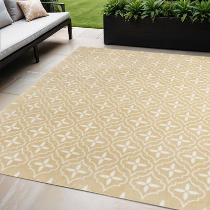 5' X 7' Beige And Ivory Geometric Indoor Outdoor Area Rug